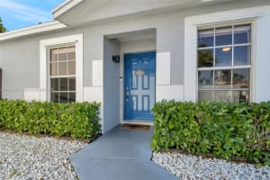 19901 NW 67th Cir Ct, Hialeah, FL 33015, Sold 06/05/25
