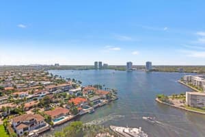 1000 Island Blvd 2003, Aventura