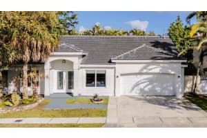 18883 NW 89th Ave, Hialeah, FL 33018, Sold 05/15/25