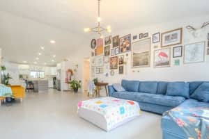 18883 NW 89th Ave, Hialeah, FL 33018, Sold 05/15/25