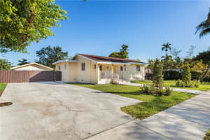 8125 SW 26th St, Miami, FL 33155, Sold 05/01/25