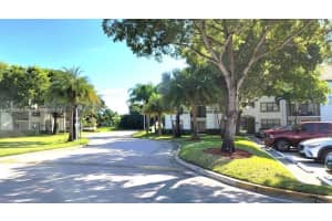 610 S Park Rd, Hollywood, FL 33021, Sold 04/23/25
