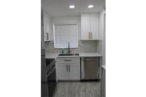 7891 Sunrise Lakes Dr E Apt 201, Sunrise, FL 33322, - MLS#A11733526