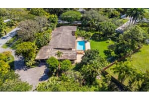 6000 Chapman Field Dr, Pinecrest