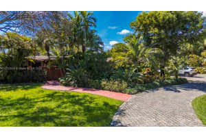 6000 Chapman Field Dr, Miami, FL 33156, - MLS#A11733554