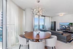 Epic Tower, 200 Biscayne Blvd Way, Miami, FL 33131, Sold 08/29/25