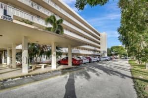 2905 Point East Dr L506, Aventura