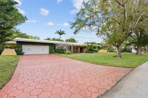 8375 SW 149th Dr, Palmetto Bay, FL 33158, Sold 05/20/25