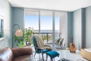 325 Biscayne Blvd, Miami, FL 33131, Sold 04/09/25