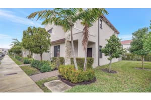 867 NE 211th St, North Miami Beach, FL 33179, Sold 06/30/25