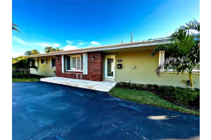 8960 SW 172nd Terrace, Palmetto Bay, FL 33157, Sold 03/26/25