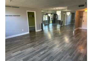 665 NE 195th St, Miami, FL 33179, Sold 04/16/25