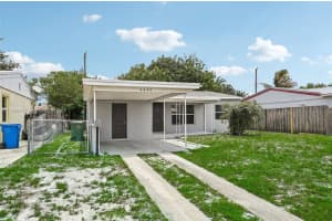 5440 NE 3rd Ter., Fort Lauderdale, FL 33334, Sold 04/16/25