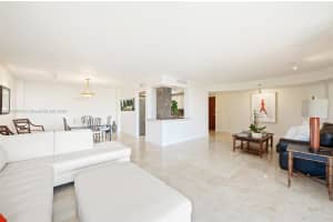 2843 S Bayshore Dr, Coconut Grove, FL 33133, Sold 03/21/25