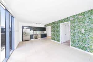 31 SE 6th St, Miami, FL 33131, Sold 04/08/25