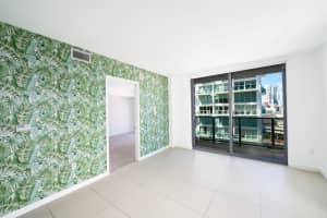 31 SE 6th St, Miami, FL 33131, Sold 04/08/25