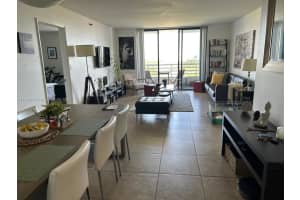 3300 Ne 192nd St 1711, Aventura