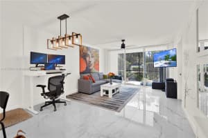 118 Royal Park Dr 1b, Oakland Park