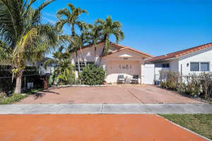 2649 W 70th Pl, Hialeah, FL 33016, Sold 03/07/25
