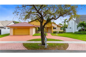 14549 Glencairn Rd, Miami Lakes, FL 33016, Sold 03/24/25