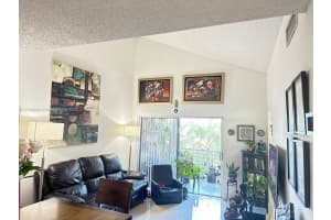 9715 Fontainebleau Blvd E307, Miami, FL 33172, Sold 11/14/25