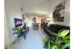 9715 Fontainebleau Blvd E307, Miami, FL 33172, Sold 11/14/25