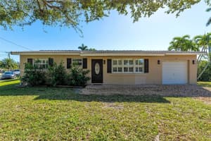 5750 SW 55th St, Davie, FL 33314, Sold 07/03/25