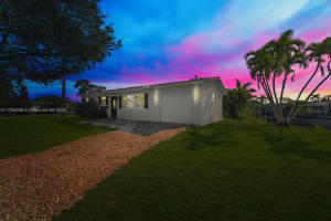 5750 SW 55th St, Davie, FL 33314, Sold 07/03/25