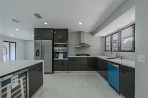 10310 NW 24th St, Sunrise, FL 33322, Sold 05/12/25