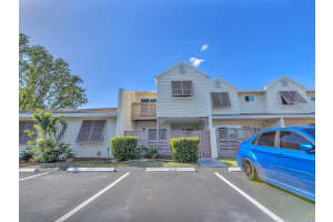 253 E Hemingway Cir, Margate, FL 33063, Sold 04/17/25