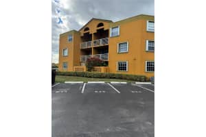 9715 Fontainebleau Blvd, Miami, FL 33172, Sold 03/25/25