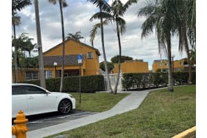 9715 Fontainebleau Blvd, Miami, FL 33172, Sold 03/25/25