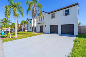 27111 SW 119th Ct, Homestead, FL 33032, Sold 03/17/25