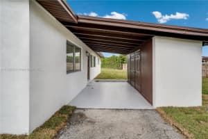 8831 SW 43rd St, Miami, FL 33165, Sold 04/18/25