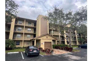 12501 SW 14th St, Pembroke Pines, FL 33027, Sold 03/28/25