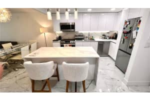 6039 Collins Ave APT 1210, Miami Beach, FL 33140, - MLS#A11734315