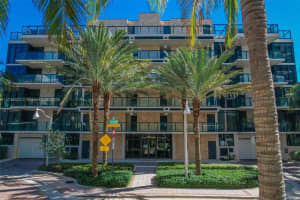 2205 S Surf Rd 4a, Hollywood