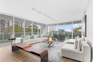 2127 Brickell Ave 705, Miami