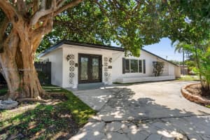 6590 Arthur St, Hollywood, FL 33024, Sold 03/12/25