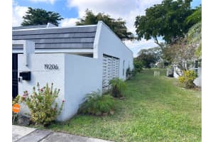 19206 Bob-O-Link Dr, Hialeah, FL 33015, Sold 04/29/25