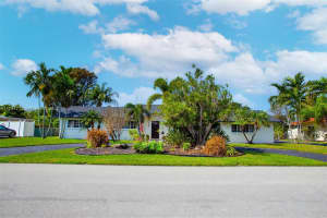 17550 SW 93rd Ave, Palmetto Bay, FL 33157, Sold 03/21/25