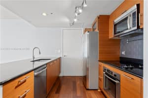 50 Biscayne Blvd, Miami, FL 33132, Sold 04/07/25