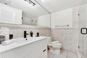 5225 Collins Ave, Miami, FL 33140, Sold 05/20/25