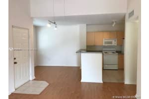 8040 N Nob Hill Rd, Tamarac, FL 33321, Sold 07/14/25