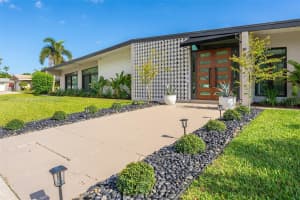 521 S Highland Dr, Hollywood, FL 33021, Sold 05/21/25