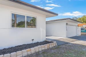 7050 SW 10th Ct, Pembroke Pines, FL 33023, Sold 04/11/25