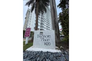 1420 Brickell Bay Dr 306d, Miami
