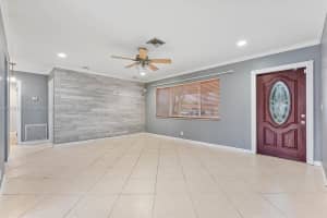521 SE 3rd Ct, Deerfield Beach, FL 33441, Sold 02/03/25