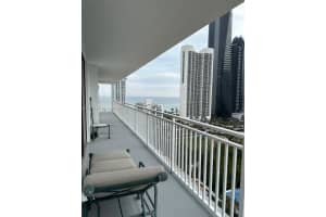210 174th St 1909, Sunny Isles Beach