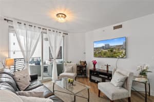 1830 Radius Dr 820, Hollywood